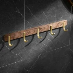 Crochet Porte-serviettes 5 Crochets Patère Murale Patère, Or Brossé, Bois + Acier Inoxydable 7 Crochet Porte-serviettes 5 Crochets Patère Murale Patère, Or Brossé, Bois + Acier Inoxydable -Atlantic Magasin 96497041 3